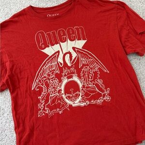 Queen Red Graphic Tee